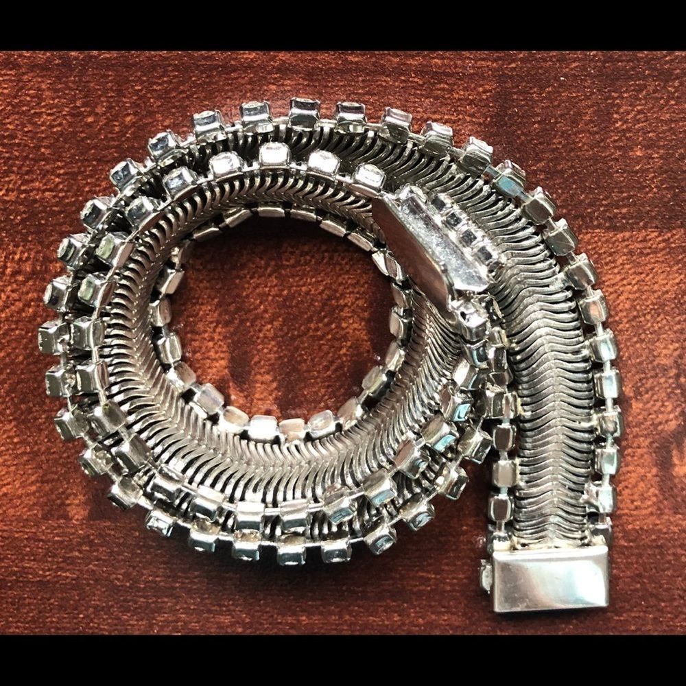 🌟Vintage Rhinestone Silver Necklace - Picture 8 of 12